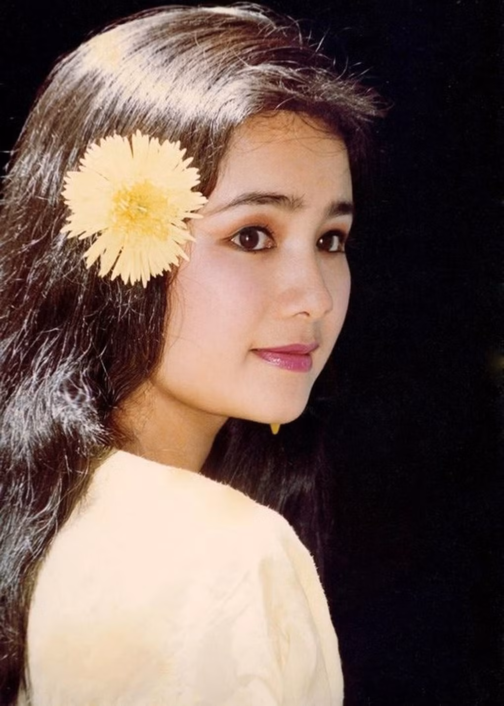 Thu Ha bat mi ve Ly Hung: Yeu tre con, khong mac benh ngoi sao