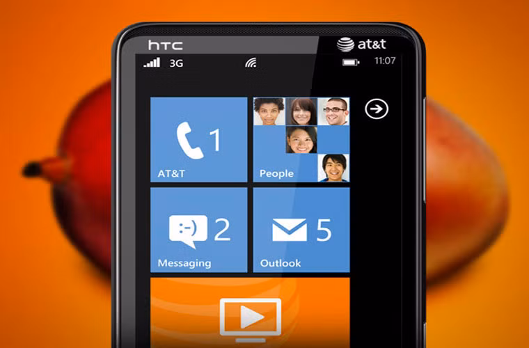 Biếu không hệ điều hành Windows cho nhà sản xuất điện thoại Ấn. Theo The Times of India, Microsoft đã quyết định miễn phí bản quyền dùng hệ điều hành Windows Phone cho 2 nhà sản xuất điện thoại Karbonn và Lava của Ấn Độ.