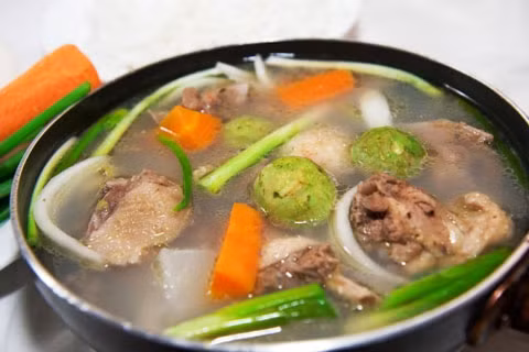 Vịt om sấu.