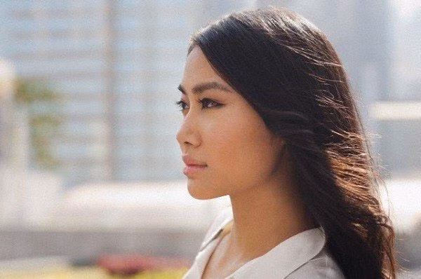 Em ho chong dan ban trai sang choi, toi nga xuong ao khi nhin thay mat