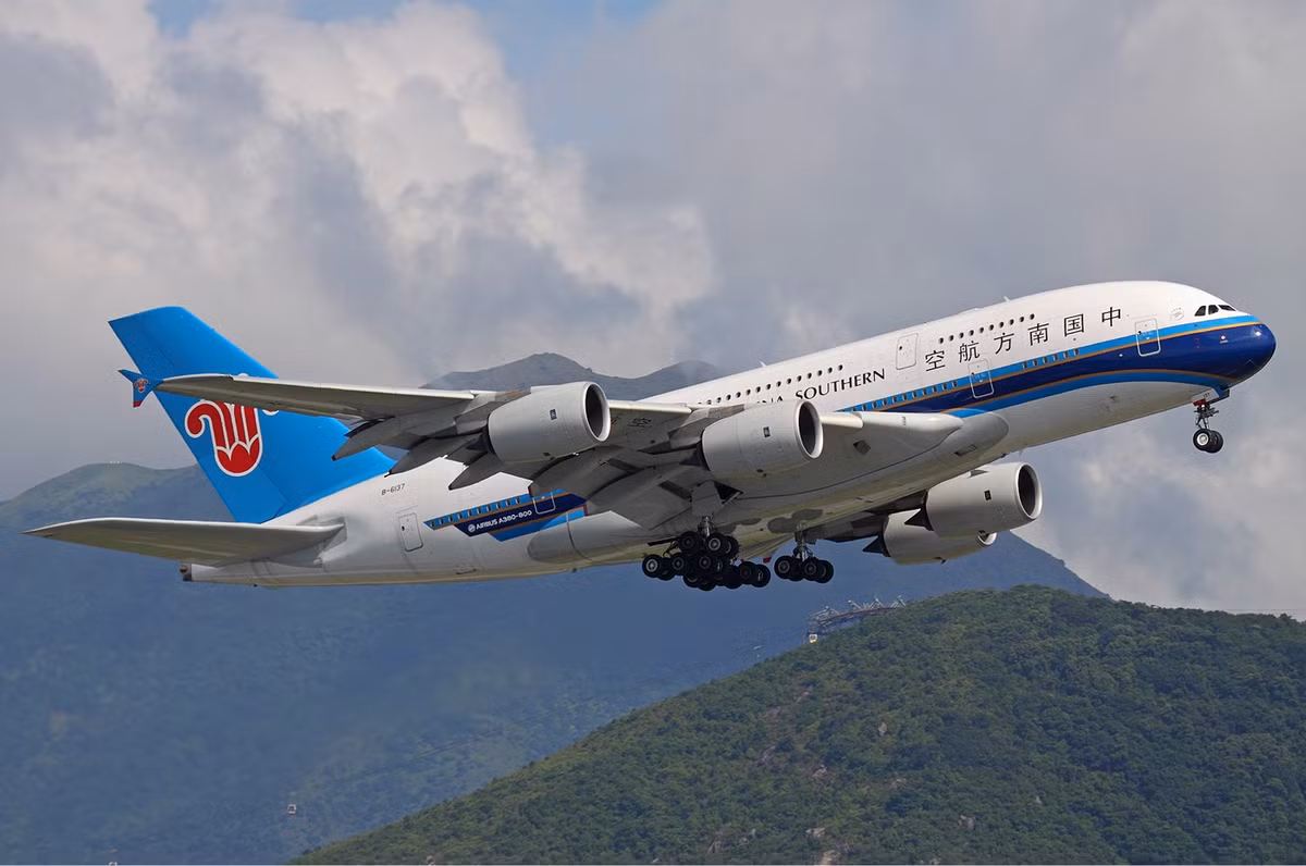 Một chiếc máy bay chở khách của hãng hàng không China Southern Airlines (Trung Quốc).