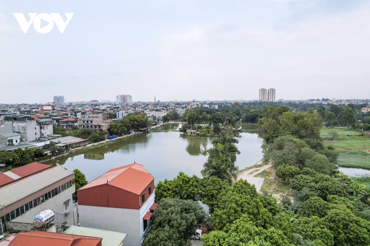Loat ho nuoc o Ha Noi dung truoc nguy co bi san lap-Hinh-5