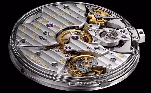 Hãng Vacheron Constantin lần đầu tiên ứng dụng bộ máy đếm trong đồng hồ bỏ túi vào năm 1810.