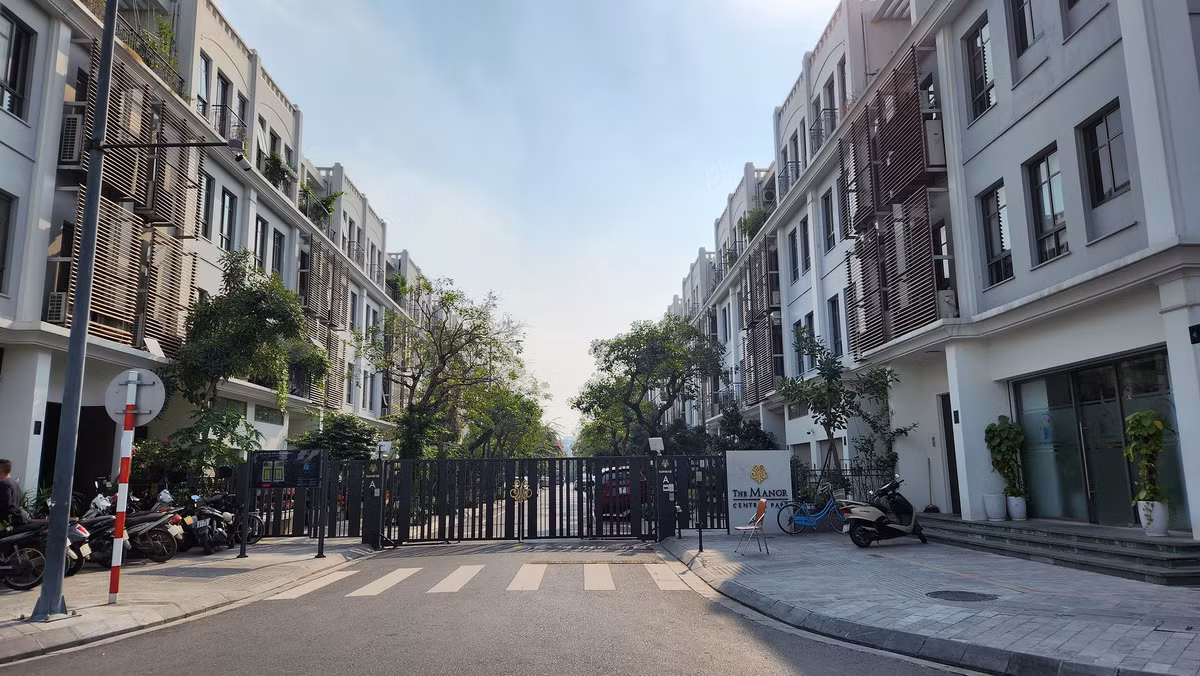 Cận cảnh The Manor Central Park của Bitexco bị yêu cầu thu hồi - Hình 3 Can canh The Manor Central Park cua Bitexco bi yeu cau thu hoi-Hinh-3