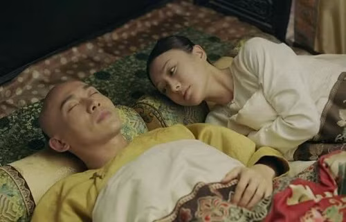 Vi sao hoang hau Phu Sat khien Can Long muon gan gui ca doi?