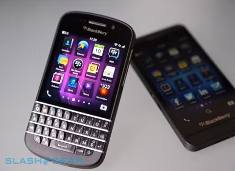 NSA tiếp cận được với các điện thoại iPhone, Blackberry và Android. Theo một tài liệu bí mật của NSA, cơ quan này có khả năng tiếp cận với các dữ liệu quan trọng như thông tin về địa điểm, ghi chú, danh sách liên hệ…trong cả 2 hệ điều hành phổ biến nhất thế giới là iOS, BlackBerry và Android.