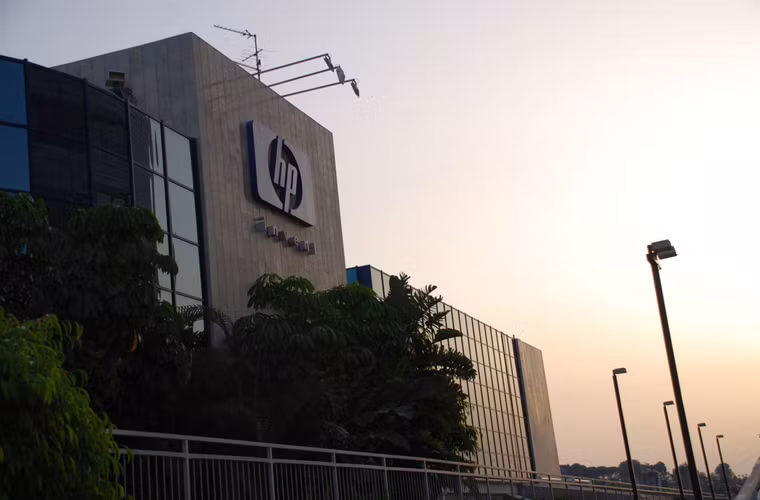 HP đang phát triển thiết bị chạy hệ điều hành Windows Phone. Theo một nguồn tin mới đây thì ngoài việc nhảy vào thị trường máy tính bảng, HP còn có ý định nhảy vào thị trường đầy tính cạnh tranh” thị trường điện thoại thông minh. Chiếc điện thoại này có thể chạy hệ điều hành Windows Phone 8.