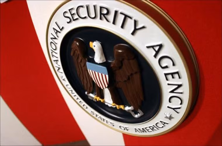 Edward Snowden: NSA đã đưa thông tin của người Mỹ cho tình báo Israel. The Guardian, dẫn nguồn của Edward Snowden, cho biết NSA đã chia sẻ thông tin của “người dân Mỹ” cho tình báo Israel. Những thông tin này bao gồm nhật ký cuộc gọi, thông tin mạng kỹ thuật số.. từ năm 2009.