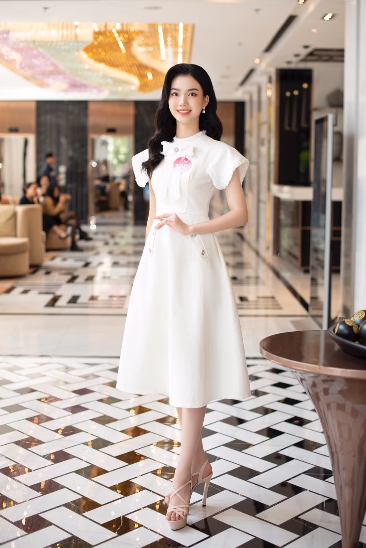 Hương Giang cho biết: "Học ở Đại học Ngoại thương, tôi tích luỹ được kỹ năng làm việc nhóm, tư duy lãnh đạo". Đến với cuộc thi, cô luôn sẵn sàng học hỏi và lắng nghe. Người đẹp hy vọng lối tư duy độc lập sẽ giúp cô cùng với thí sinh hoàn thành thật tốt các phần thi và mang lại kết quả cao.