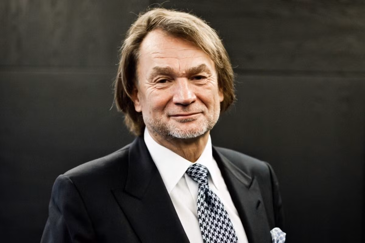  Jan Kulczyk – người đàn ông giàu nhất Ba Lan. Người đàn ông giàu có nhất tại Ba Lan là Jan Kulczyk với tài sản ròng 2,7 tỷ USD tính đến tháng 3/2012. Tỷ phú này cũng nằm trong danh sách 500 tỷ phú hàng đầu thế giới trên tạp chí Forbes.