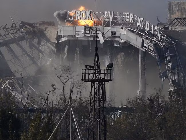 Sân bay Donetsk là nơi diễn ra chiến sự giằng co giữa quân ly khai và công lực Ukraine.