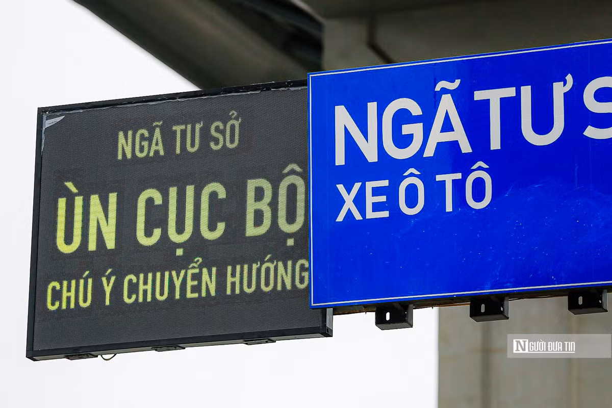 Hệ thống biển báo thông minh sẽ liên tục cập nhật tình hình giao thông trên tuyến đường.