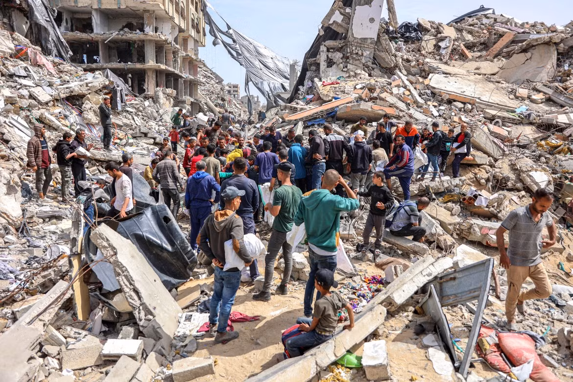 Trong khi đó, Israel tiếp tục oanh kích một số vị trí của Hamas ở phía nam Gaza và lo ngại gia tăng về một cuộc tấn công trên bộ của Israel vào khu vực phía nam đông đúc của dải đất này.