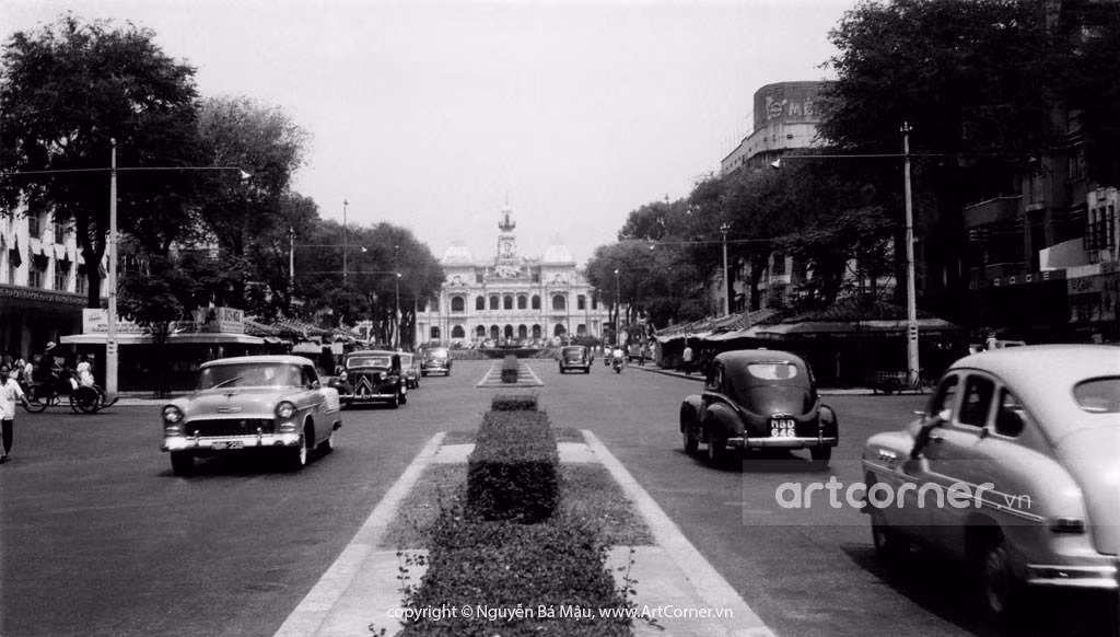 Đại lộ Nguyễn Huệ và Tòa đô chánh, 1959.
