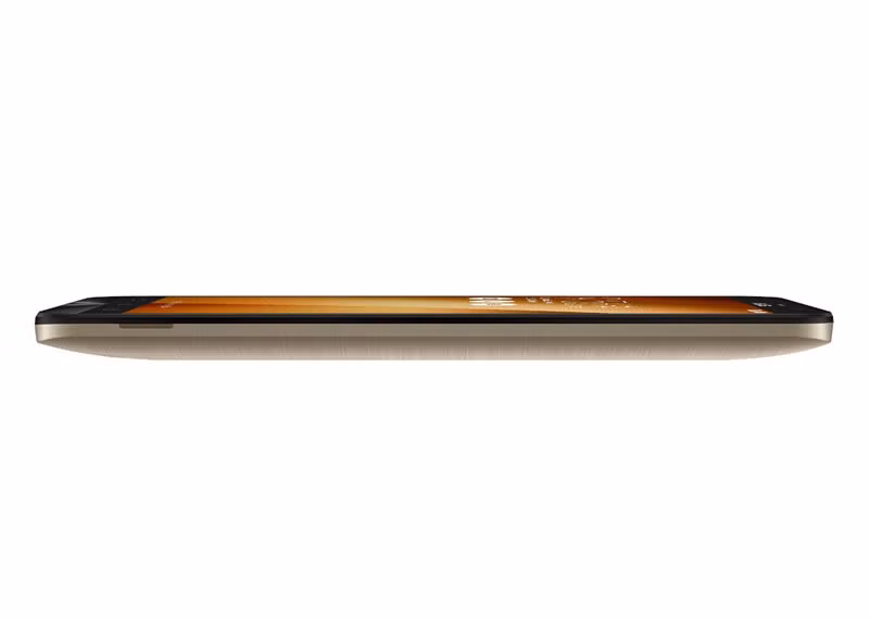 Ngoài ra, phablet này còn được Asus trang bị 2 khe cắm SIM (micro), hỗ trợ kết nối mạng 4G LTE.