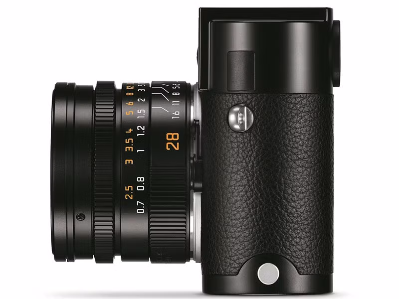 Nhờ đó, M-D (Typ 262) có độ nhạy sáng cực tốt, chất lượng hình ảnh sắc nét. Ngoài ra, vi xử lý Maestro giúp máy xử lý dữ liệu hình ảnh nhanh hơn.