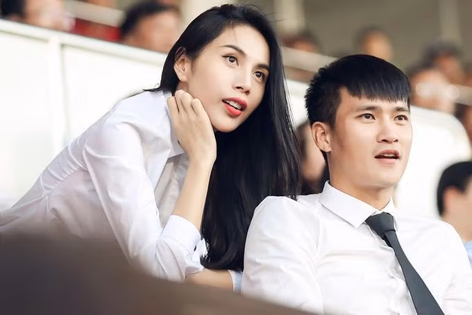 Thuy Tien tu tay va mieng: 'SEA Game chi la giai ao lang'-Hinh-3