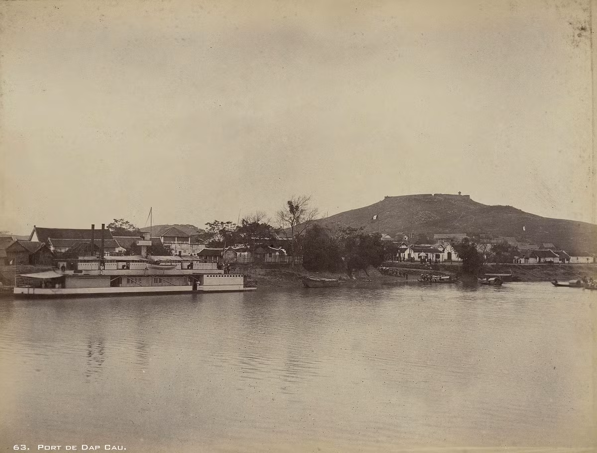 Cảng Đáp Cầu.