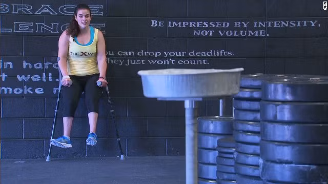 Stephanie Hammerman là huấn luyện viên môn thể thao Crossfit đầu tiên trên thế giới bị bại não. Sau khi người bạn tốt nhất của cô qua đời, phòng tập thể dục trở thành điều quan trọng nhất trong cuộc đời cô.