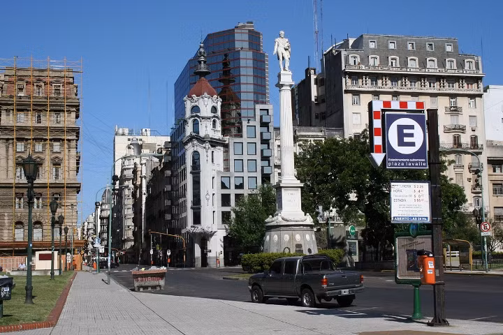 Argentina với tổng số 73.706 ca.
