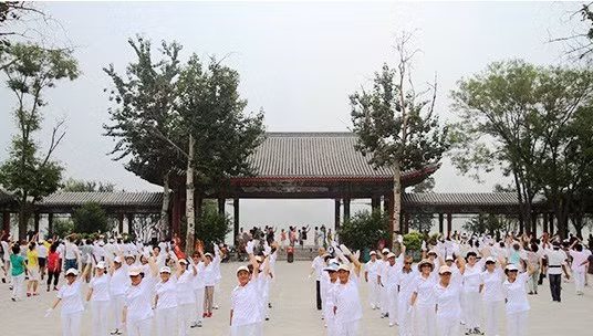 ...người già...