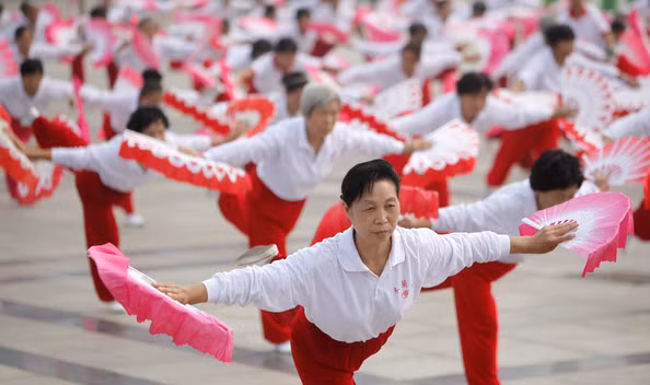 Rất nhiều môn thể dục thể thao được trình diễn trong thời gian kỷ niệm ngày lễ này.