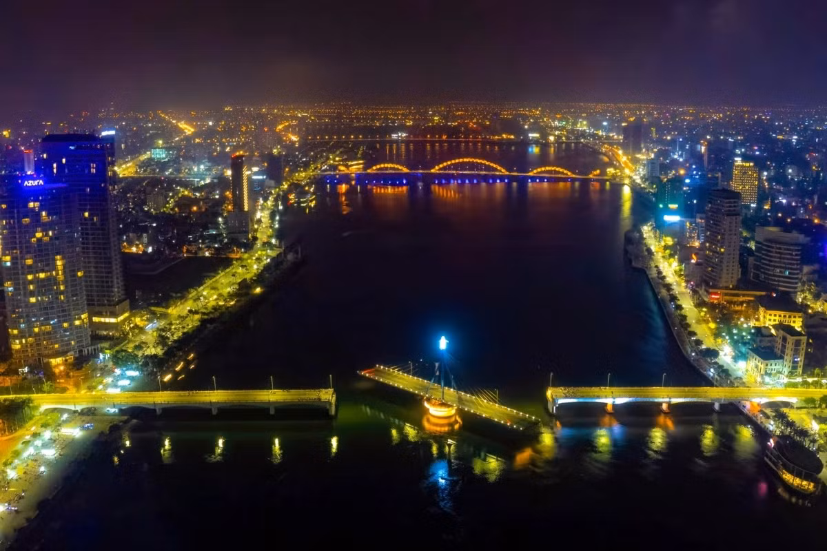 50 năm giải phóng, người Đà Nẵng đang viết tiếp những trang sử mới - Hình 5 50 nam giai phong, nguoi Da Nang dang viet tiep nhung trang su moi-Hinh-5