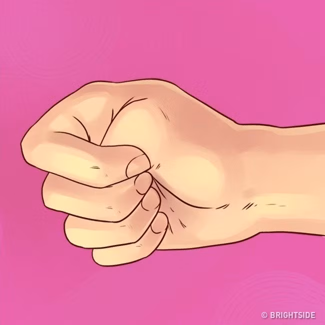Nhiều người mới tiếp xúc có thể cho rằng bạn lạnh lùng, nguy hiểm nhưng khi thân thiết họ sẽ nhận ra bạn hài hướng, sống chân thành. Bạn tuy có ít bạn bè thân thiết nhưng khá chất lượng.