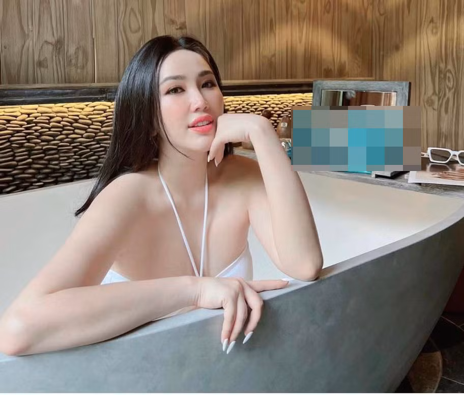 Bảo Thy: Mẹ bỉm sữa khéo mặc tôn đường cong thần Vệ Nữ - Hình 4 Bao Thy: Me bim sua kheo mac ton duong cong than Ve Nu-Hinh-4