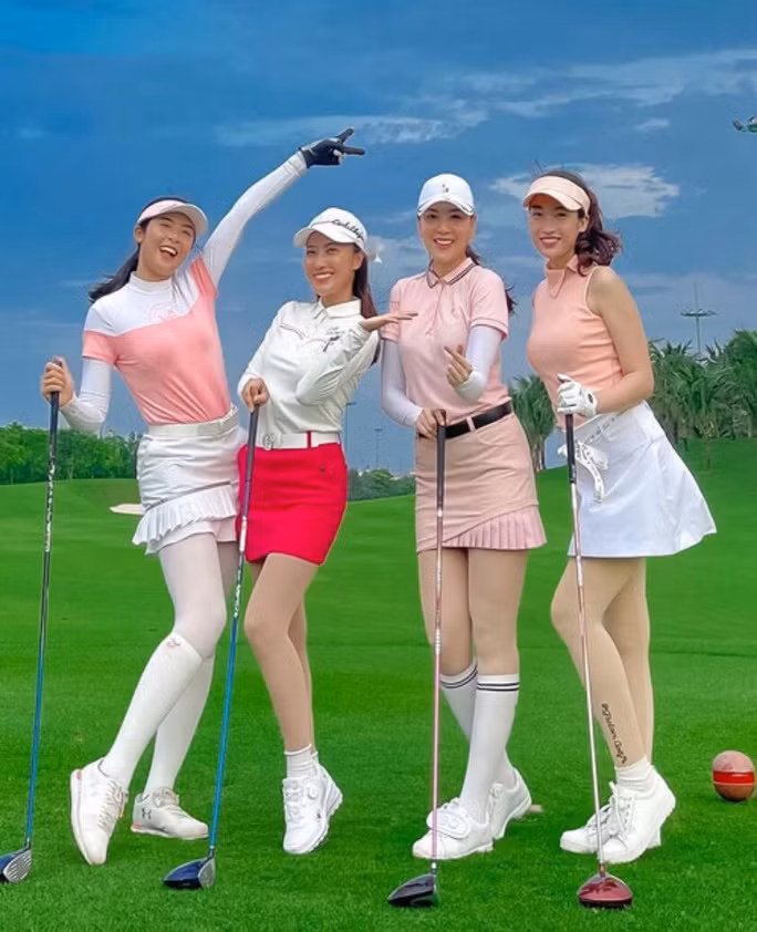Bi don “ra san golf san dai gia”, hoa hau Do My Linh noi gi?-Hinh-6