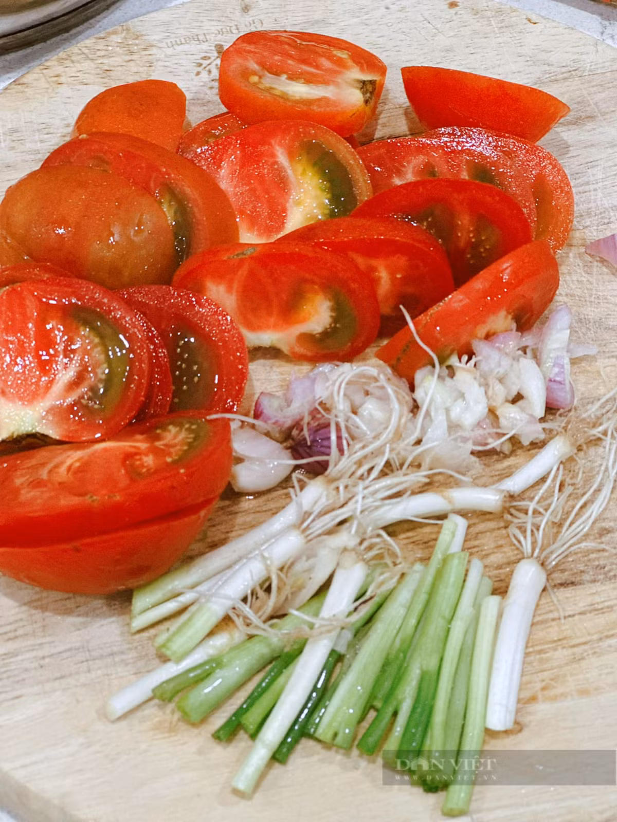 Kho ca dung nuoc nong hay lanh, lam sai ca kho bi tanh-Hinh-3