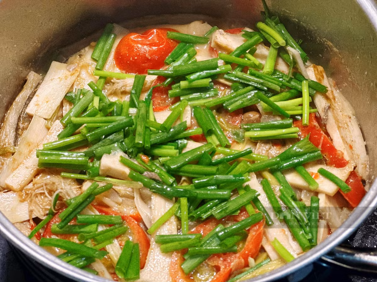Kho ca dung nuoc nong hay lanh, lam sai ca kho bi tanh-Hinh-7