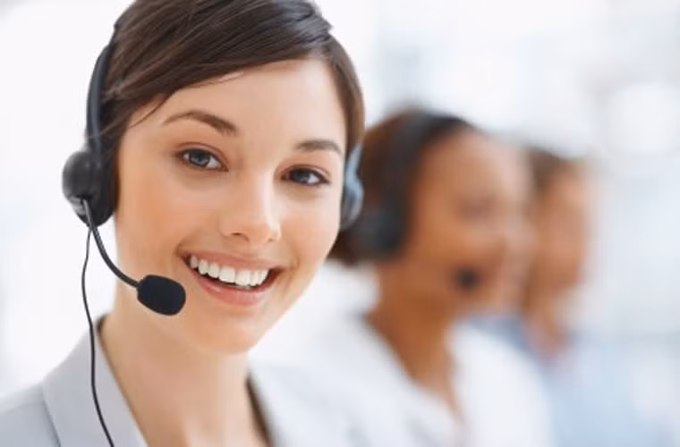  Điện thoại viên. Trung bình, mỗi ngày một điện thoại viên phải ngồi ít nhất 8 tiếng trong ca trực, chưa kể thời gian ngồi thực hiện các công việc trong gia đình, học tập. Thậm chí, họ có thể phải ngồi nhiều hơn thế để đáp ứng định mức cuộc gọi công ty mình đề ra.