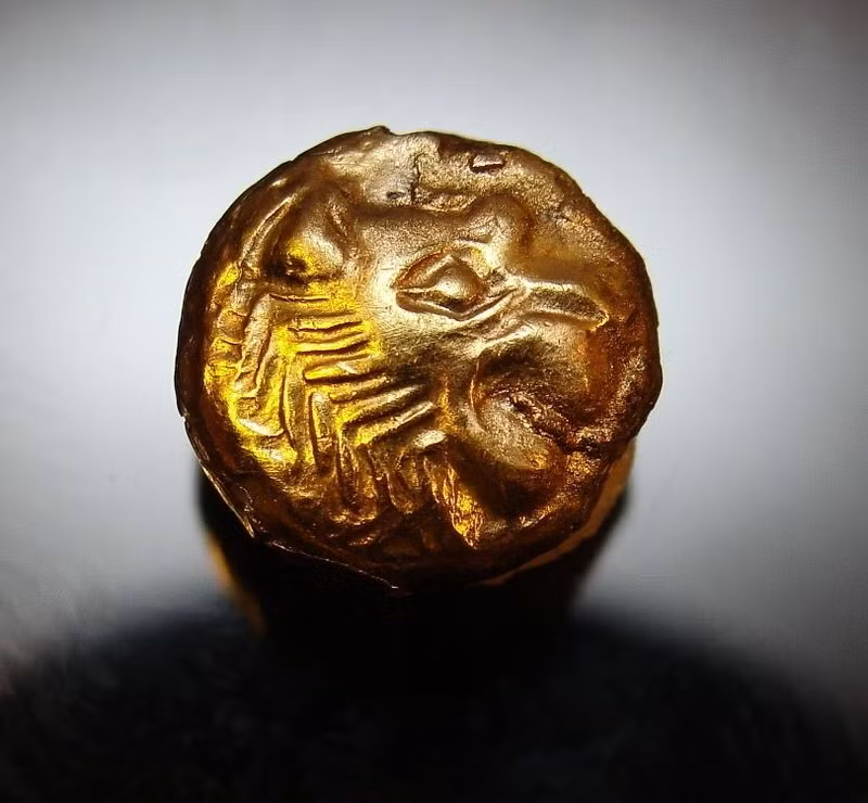 Các đồng xu của Lydia được làm bằng electrum, một hợp kim tự nhiên của vàng và bạc, vật liệu có sẵn trong lãnh thổ của Lydia thời đó.