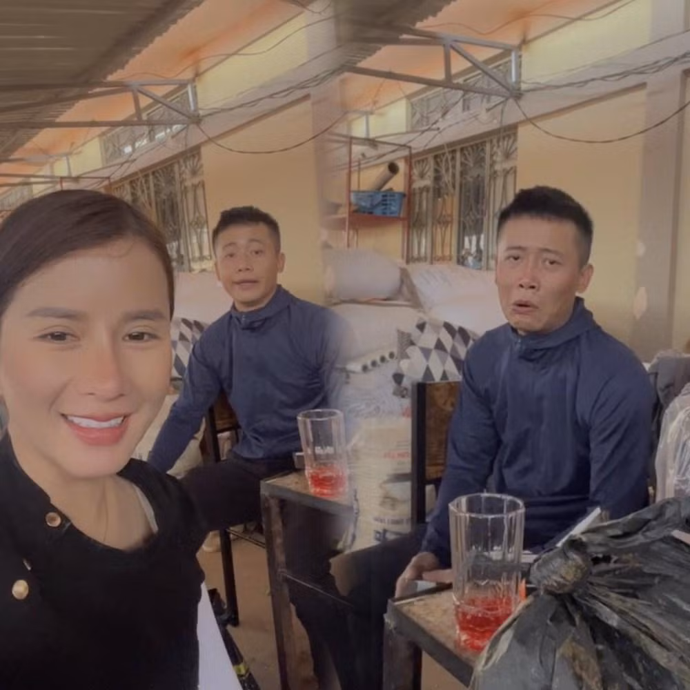 Ba Nhan tiet lo chu y ve tung thanh vien team Quang Linh Vlog-Hinh-6