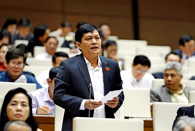 Cong ty Tan Thuan cho ong Pham Phu Quoc thoi viec