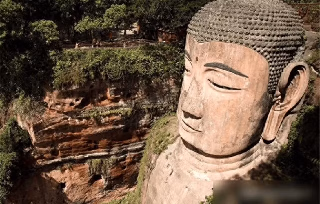 Bí ẩn “nước mắt Đức Phật” của tượng Phật khổng lồ Leshan ảnh 1