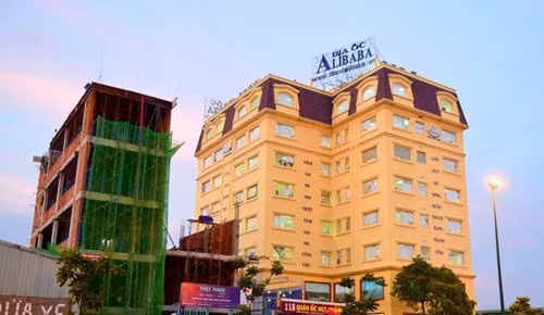 TP.HCM dong loat dua canh bao khan ve dia oc Alibaba
