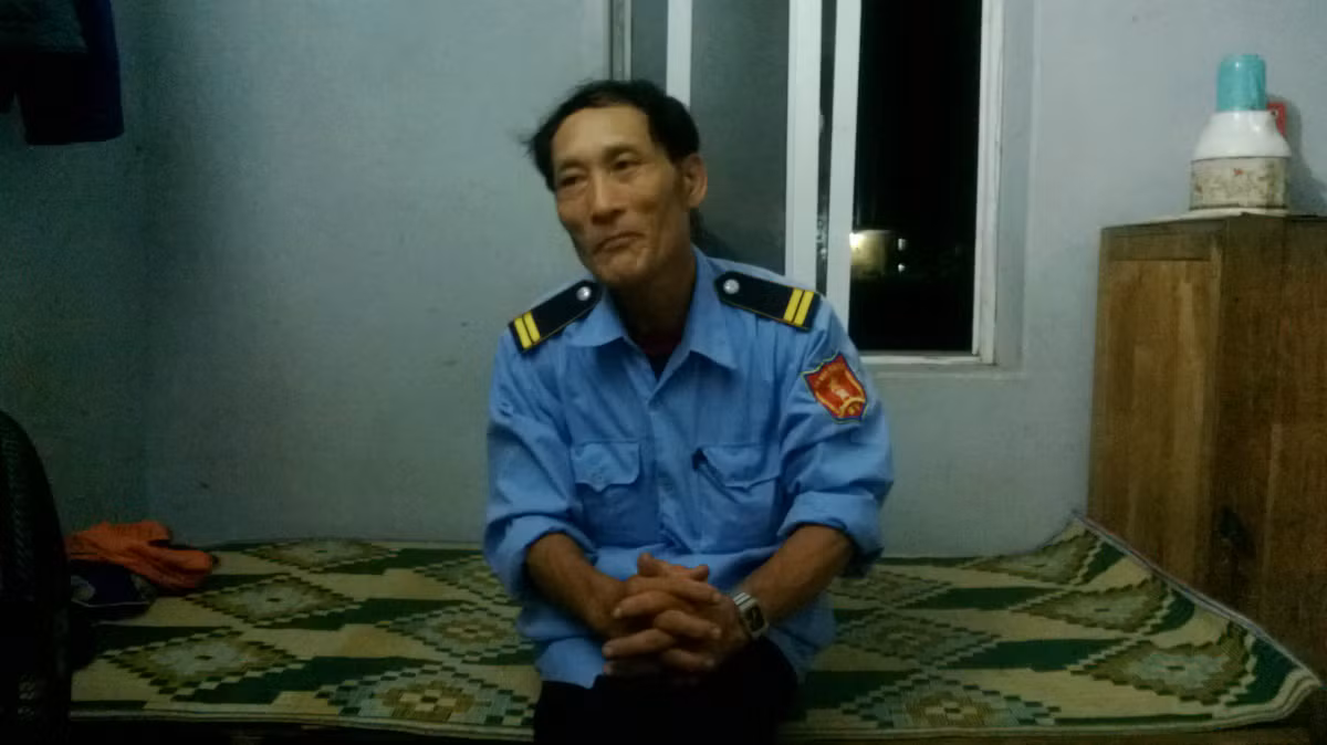 Ông Phạm Phú Ngà, người 39 năm không ngủ.
