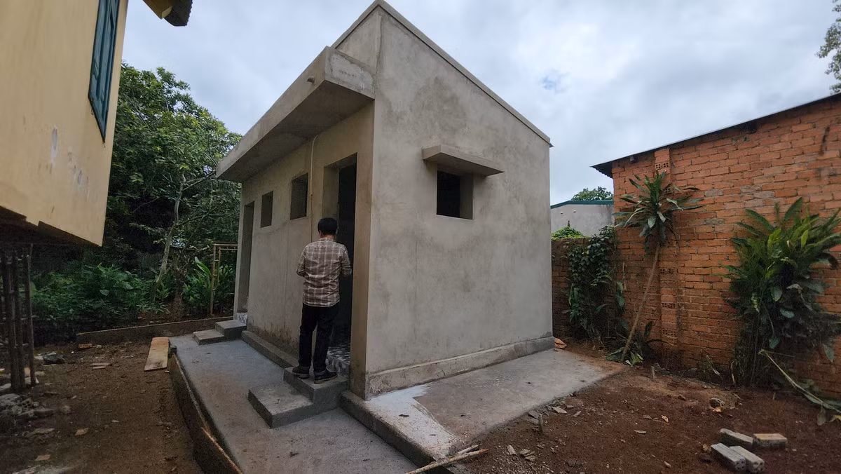 Cận cảnh hàng loạt nhà vệ sinh 200 triệu đồng/cái Can canh hang loat nha ve sinh 200 trieu dong/cai