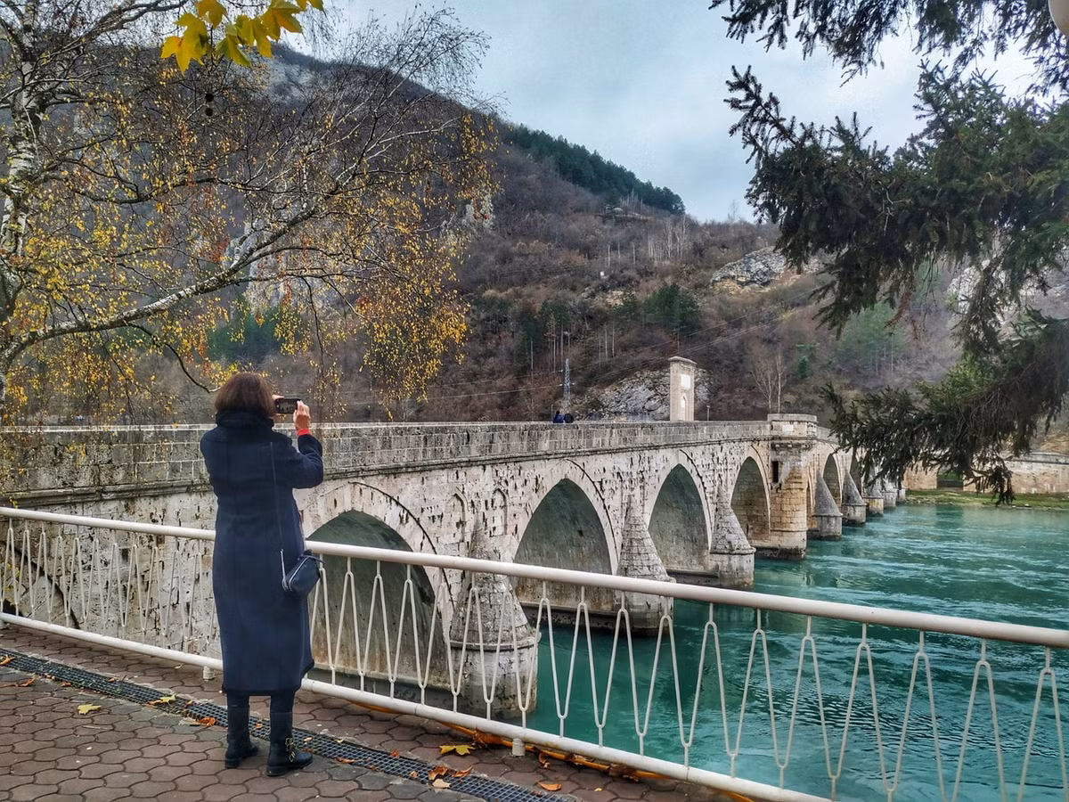 Một số hình ảnh khác về cầu Mehmed Pasa Sokolovic. Ảnh: Invicta Travel Sarajevo.