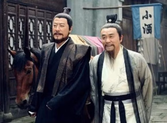 Ham tien lai hao sac, sao An Dao Toan lai co hau van tot dep?