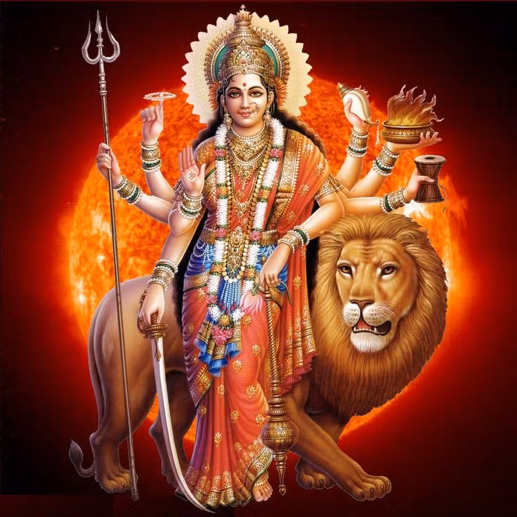  8. Durga – Nữ thần Chiến binh. Durga là một hình thái mạnh mẽ của Parvati, được tôn sùng như một nữ thần chiến binh chống lại các thế lực ác quỷ. Bà thường được miêu tả cưỡi sư tử hoặc hổ, với nhiều cánh tay cầm vũ khí. Ảnh: Pinterest.Ảnh: Pinterest.