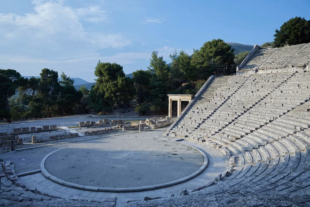 Chất lượng âm thanh tuyệt hảo cũng làm nên danh tiếng cho nhà hát Epidaurus. Ảnh: Aefestival.gr.