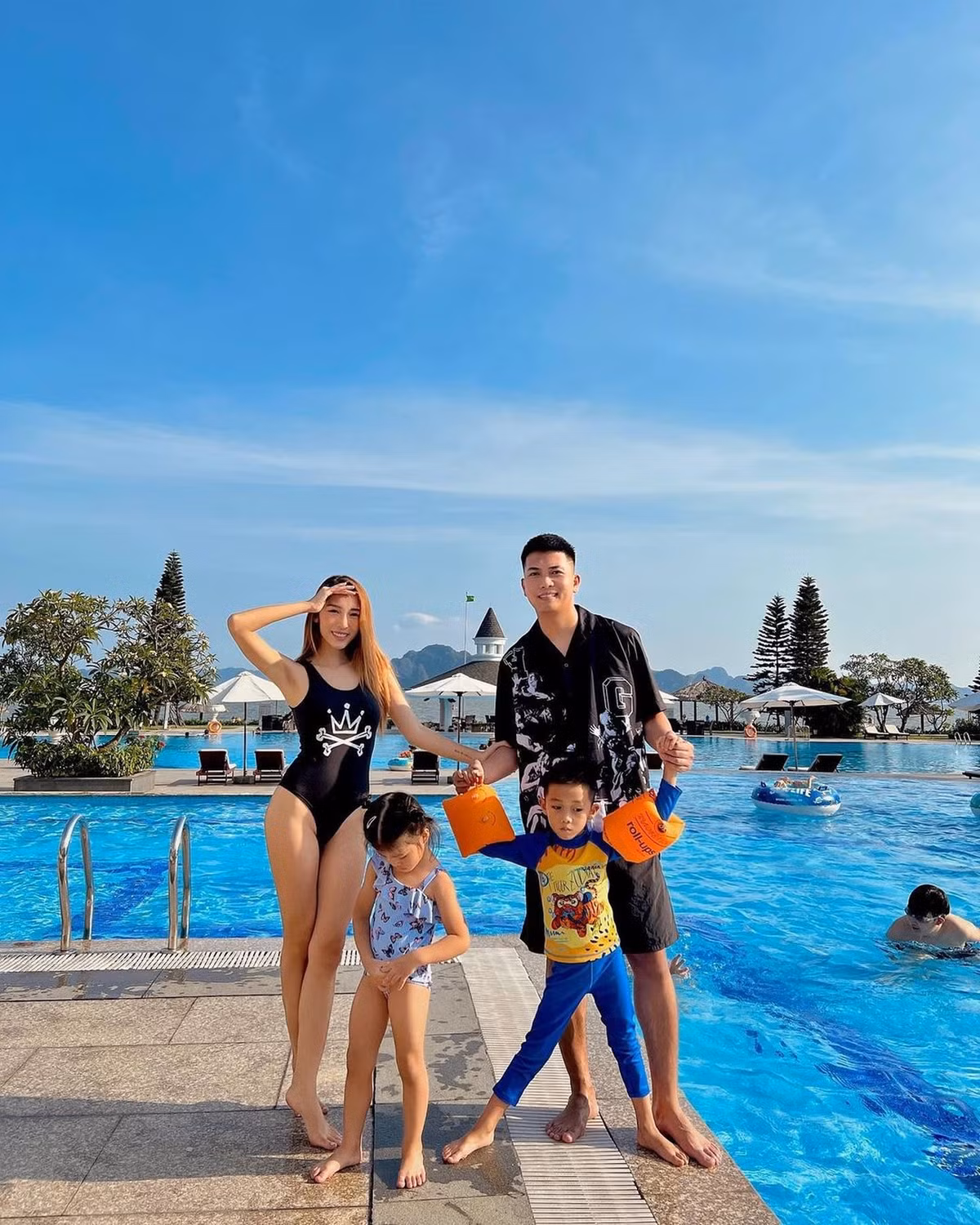 Sau 13 nam, cuoc song cua Huyen Baby, Emily va Hanh Sino the nao?-Hinh-2