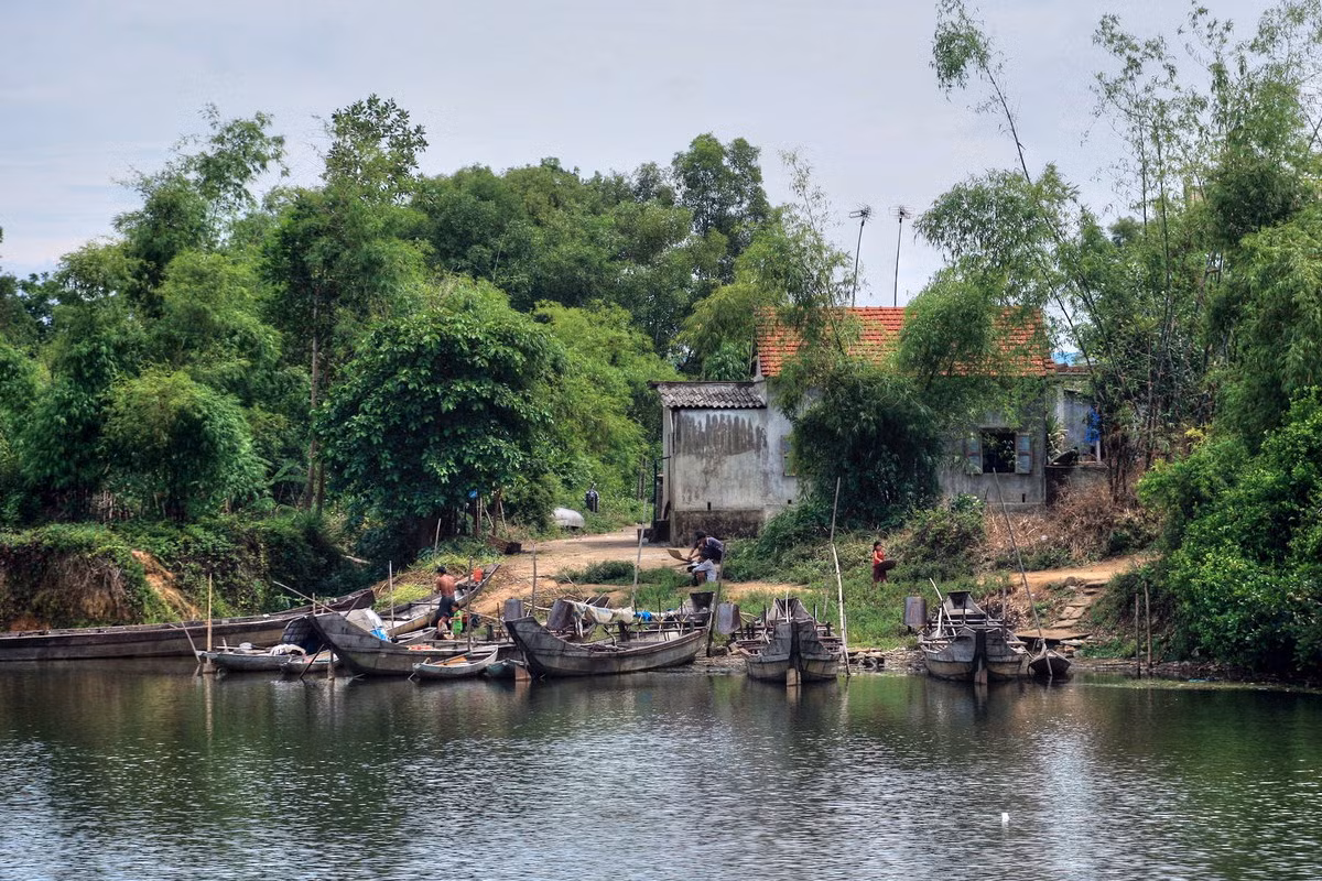 Lang co Phuoc Tich co gi de duoc “thang hang” Di tich Quoc gia dac biet?
