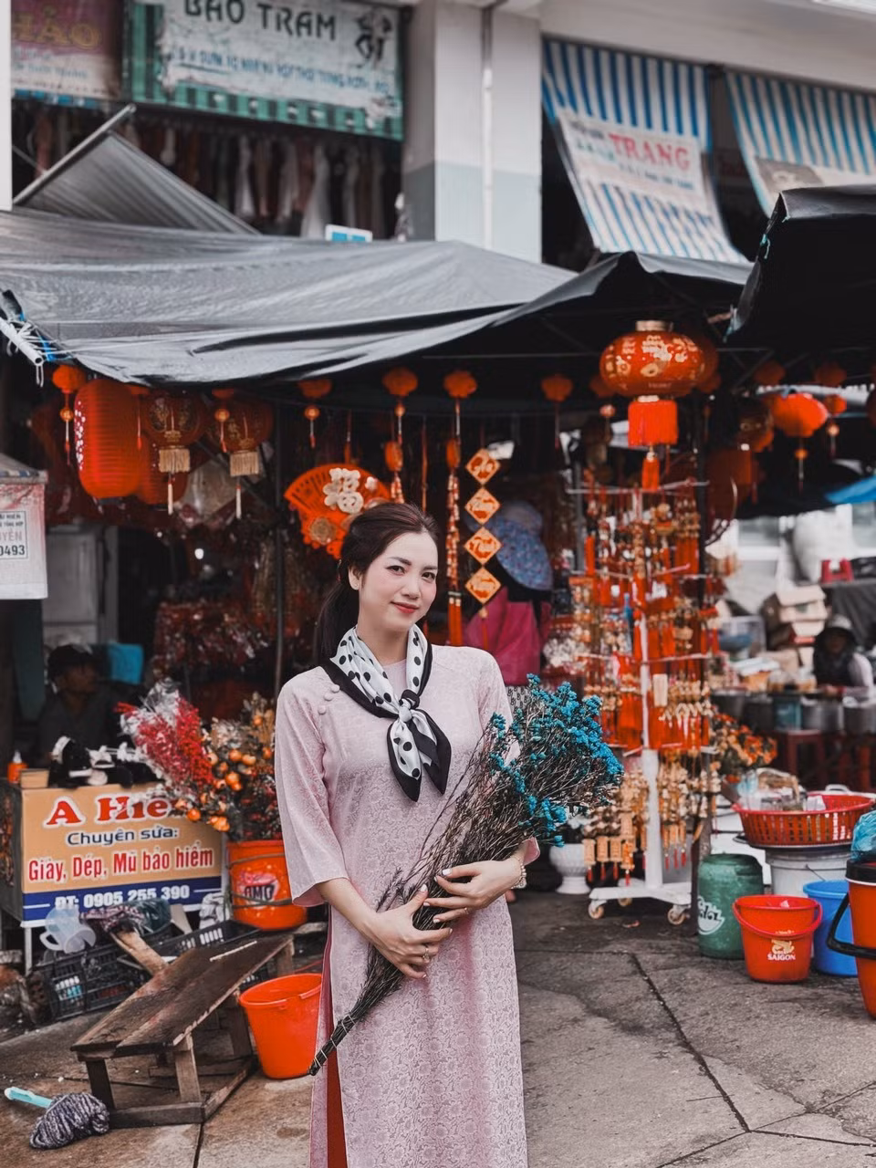Gioi tre thich thu voi tip chup anh Tet xua voi ao dai-Hinh-6