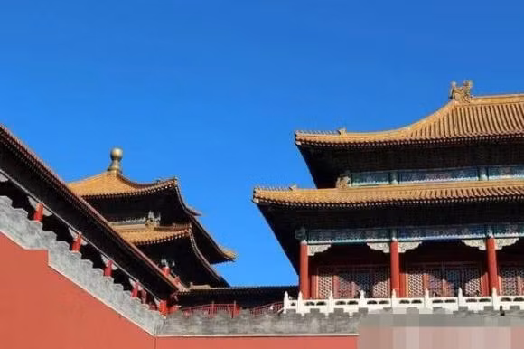 Trong Tu Cam Thanh co 9.000 phong, vi sao khong co nha ve sinh?
