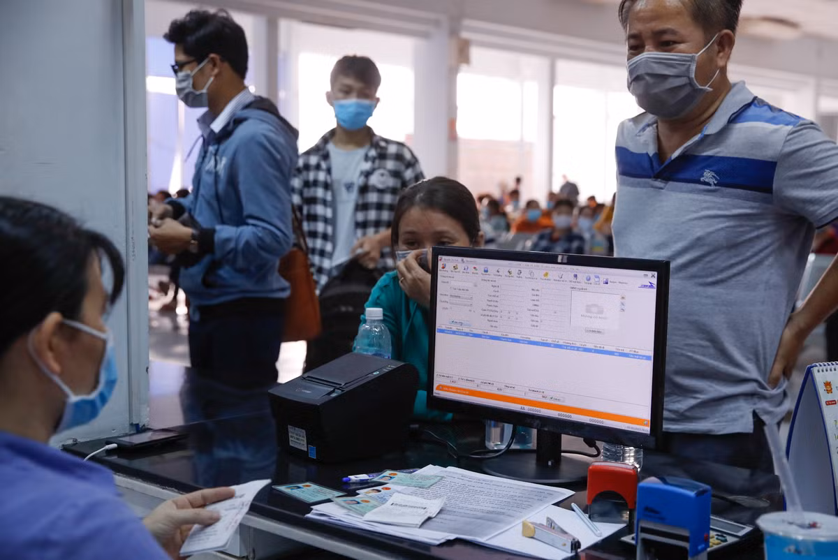 Ga Sai Gon kin nguoi doi, tra ve tau Tet-Hinh-6