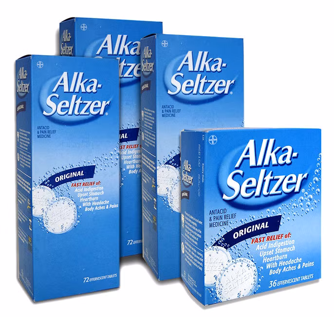 Uống nước, seltzer, trà, cà phê thay vì soda hay nước ngọt.